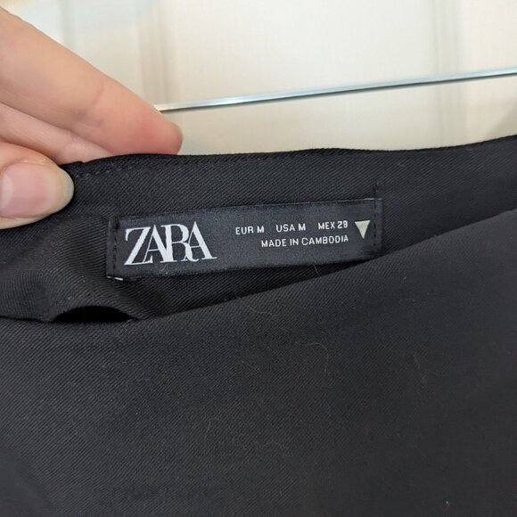 Zara - Black box pleat mini skirt (M) - Picture 3 of 4